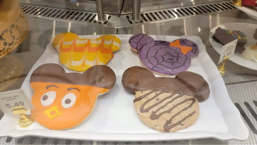 Halloween Treats arrive in the Magic Kingdom just in time for Fall