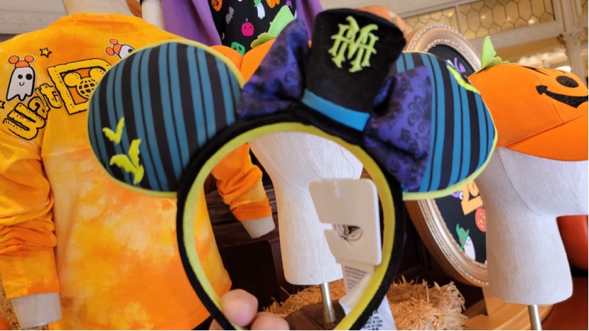 New Haunted Mansion Glow In The Dark Ears Materialized At Walt Disney World!