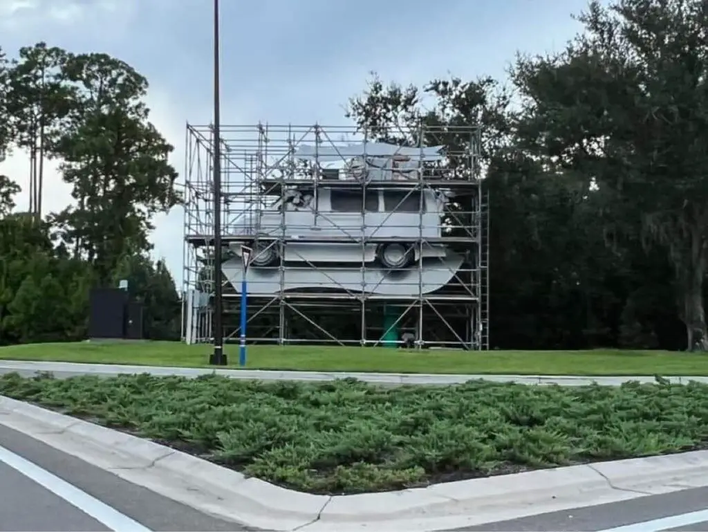 Goofy's DVC Van Stripped of Color and Ready to be Painted