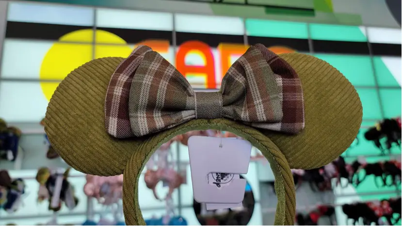 These Pear Plaid Corduroy Minnie Ears Are Perfect For Fall!