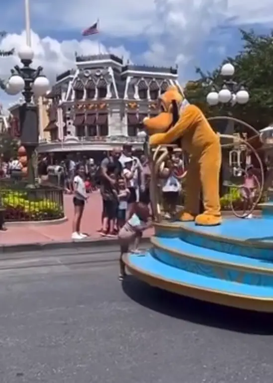Video: Child Climbs Float on Mickey’s Celebration Cavalcade in the Magic Kingdom