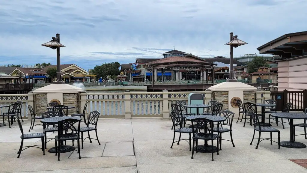 Disney Springs prepares for Hurricane Ian