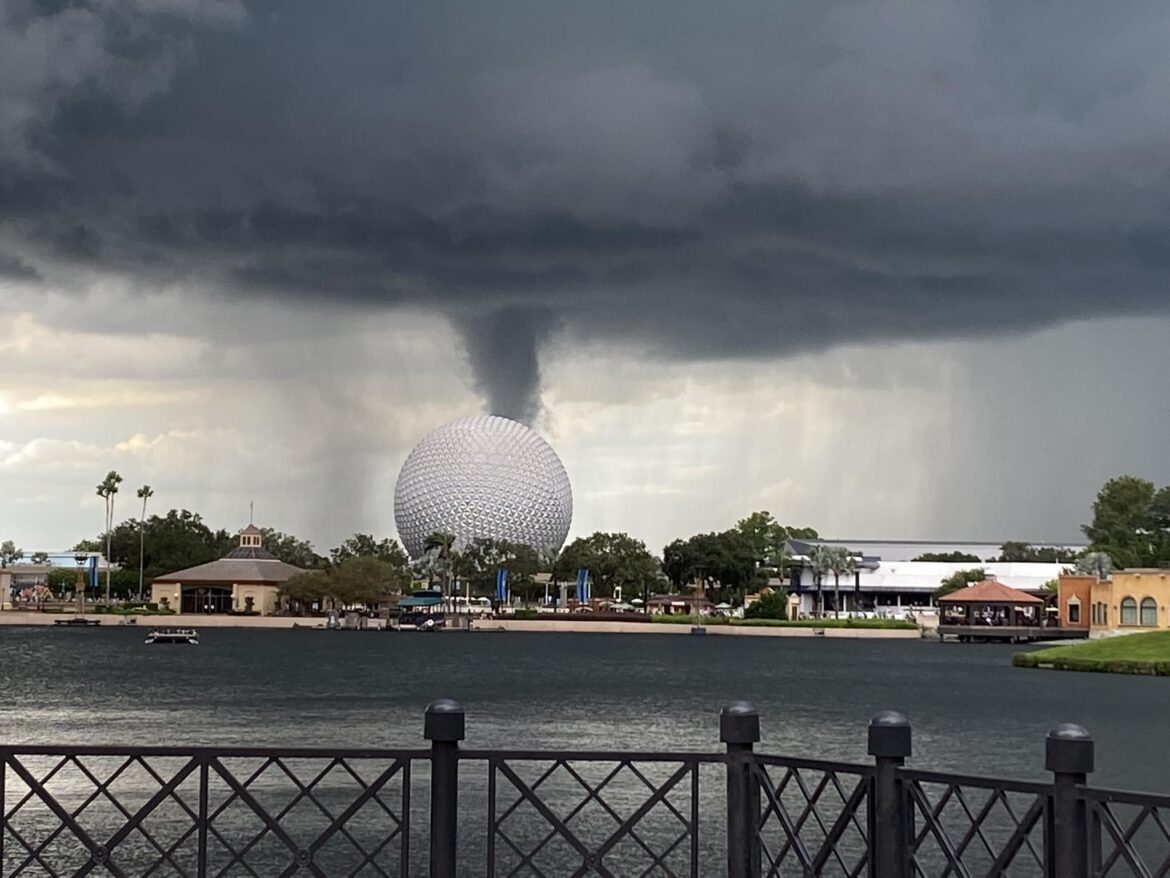 Tornado spotted near Epcot in Walt Disney World