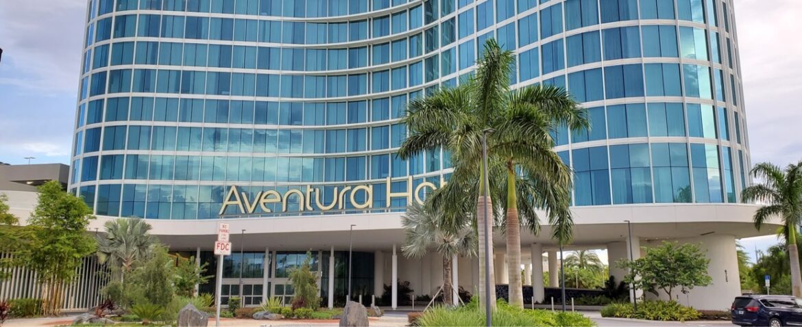 Universal Orlando settles wrongful death lawsuit over a man who jumped from Aventura Hotel