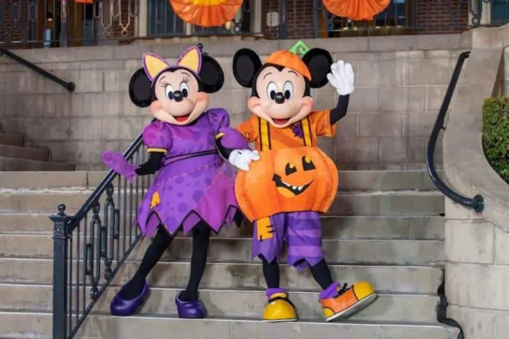 Homemade Halloween Costumes revealed for Mickey & Friends in Disneyland