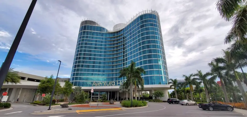 Universal Orlando settles wrongful death lawsuit over a man who jumped from Aventura Hotel