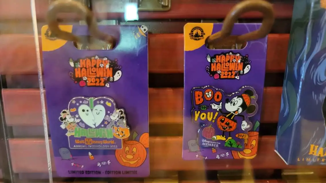 New Disney World Annual Passholder And DVC Members Halloween Pins!