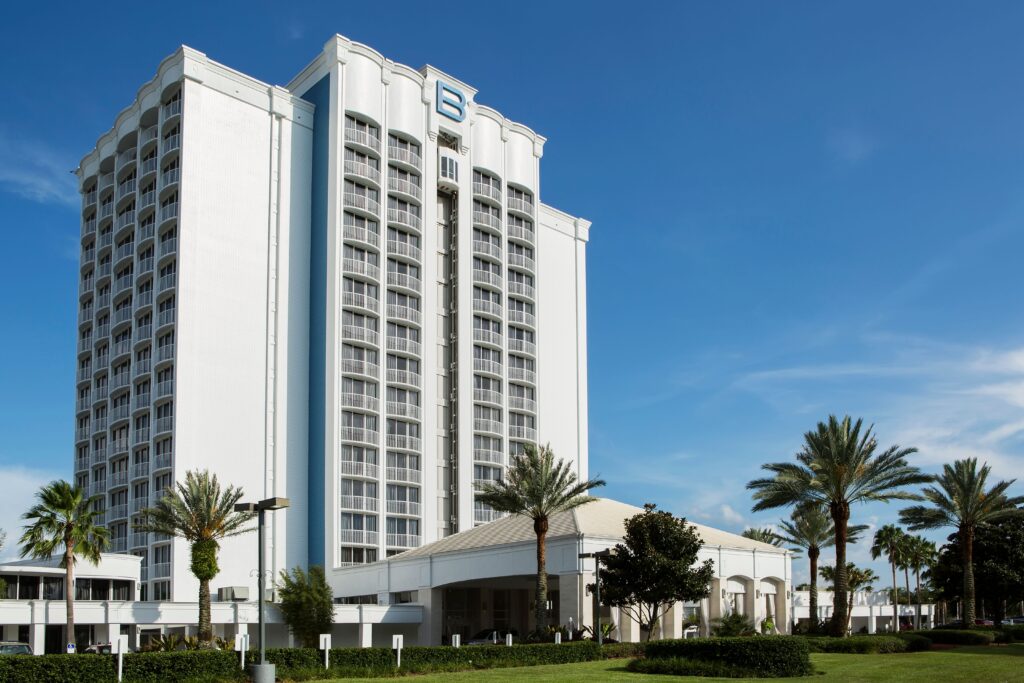 Spook-tacular Deals Await Guests at B Resort & Holiday Inn & Suites in Orlando
