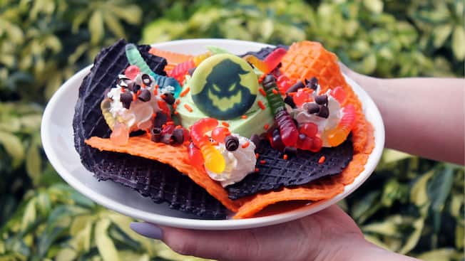 4 Fall Treats you have to try in Disney Springs