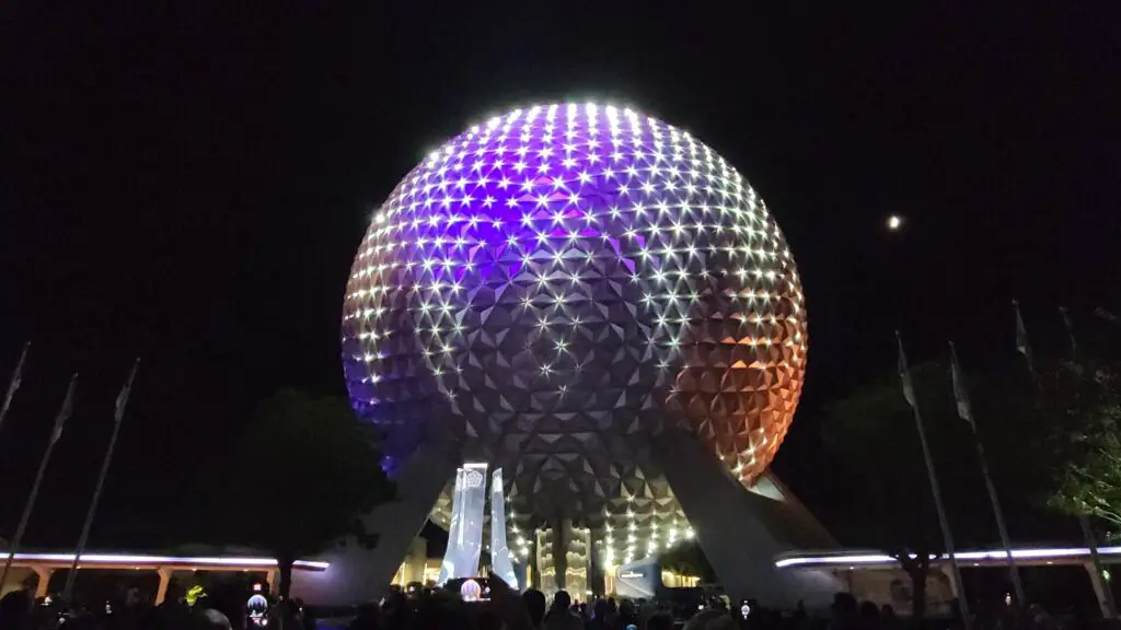 Video: Epcot's 40th Anniversary Beacon Of Magic Show | Chip And Company