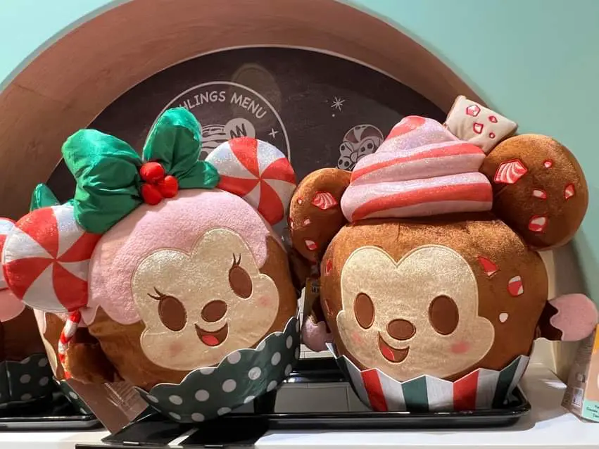 Super Sweet Holiday Munchlings Spotted At Walt Disney World!