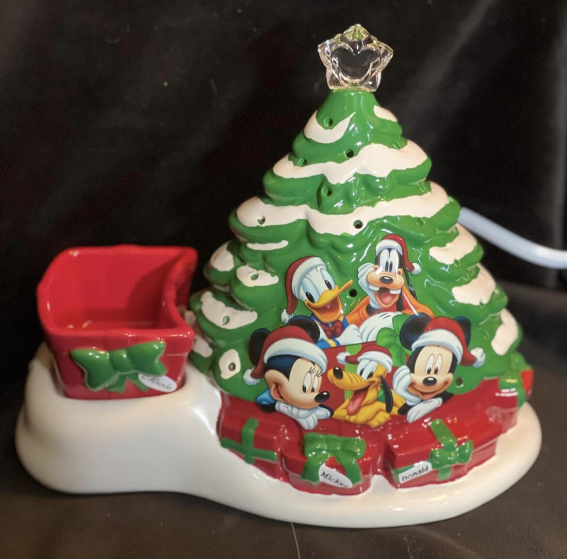 Charming Disney Scentsy Christmas Collection Chip and Company