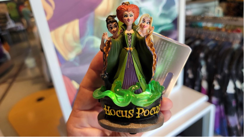 New Hocus Pocus Light Up Ornament With Sound That Will Cast A Spell On Your Christmas Tree!