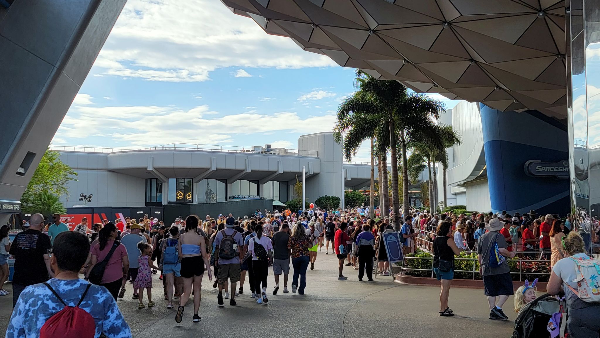 Big Crowds Descend on Epcot Today Chip and Company