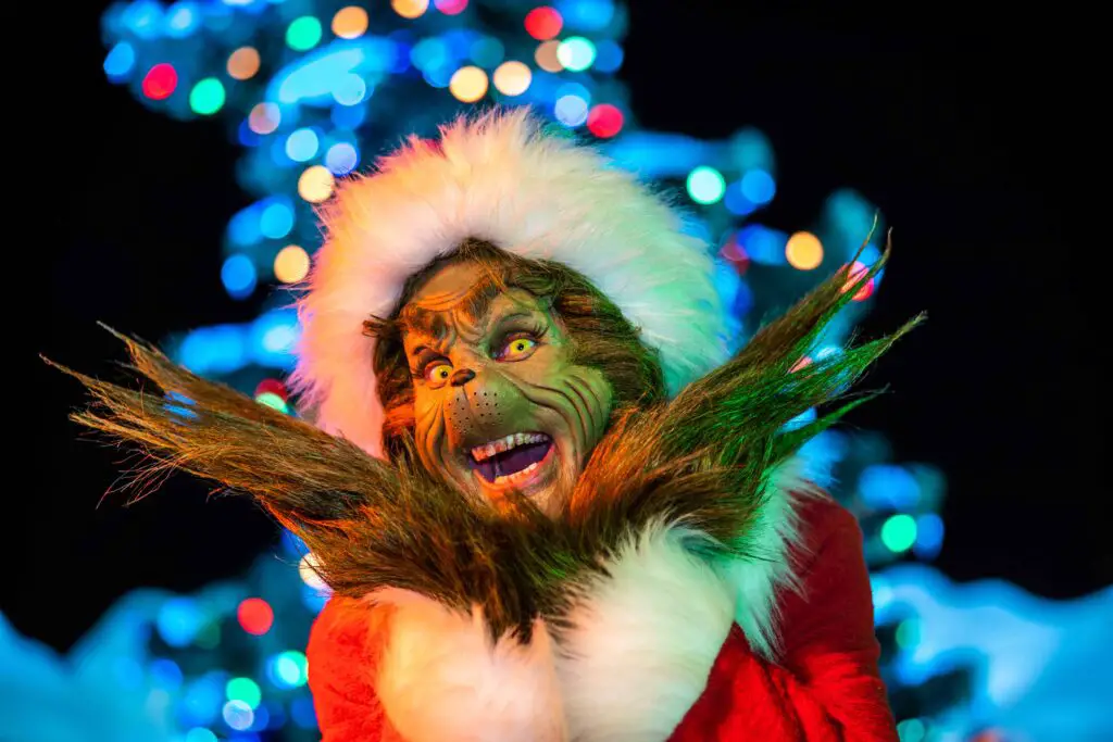 Christmas in the Wizarding World of Harry Potter and Grinchmas returning to Universal Studios Hollywood