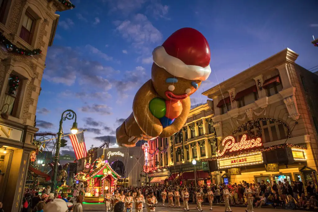 Breakfast With The Grinch and the 2022 Holiday Tour Returns to Universal Orlando