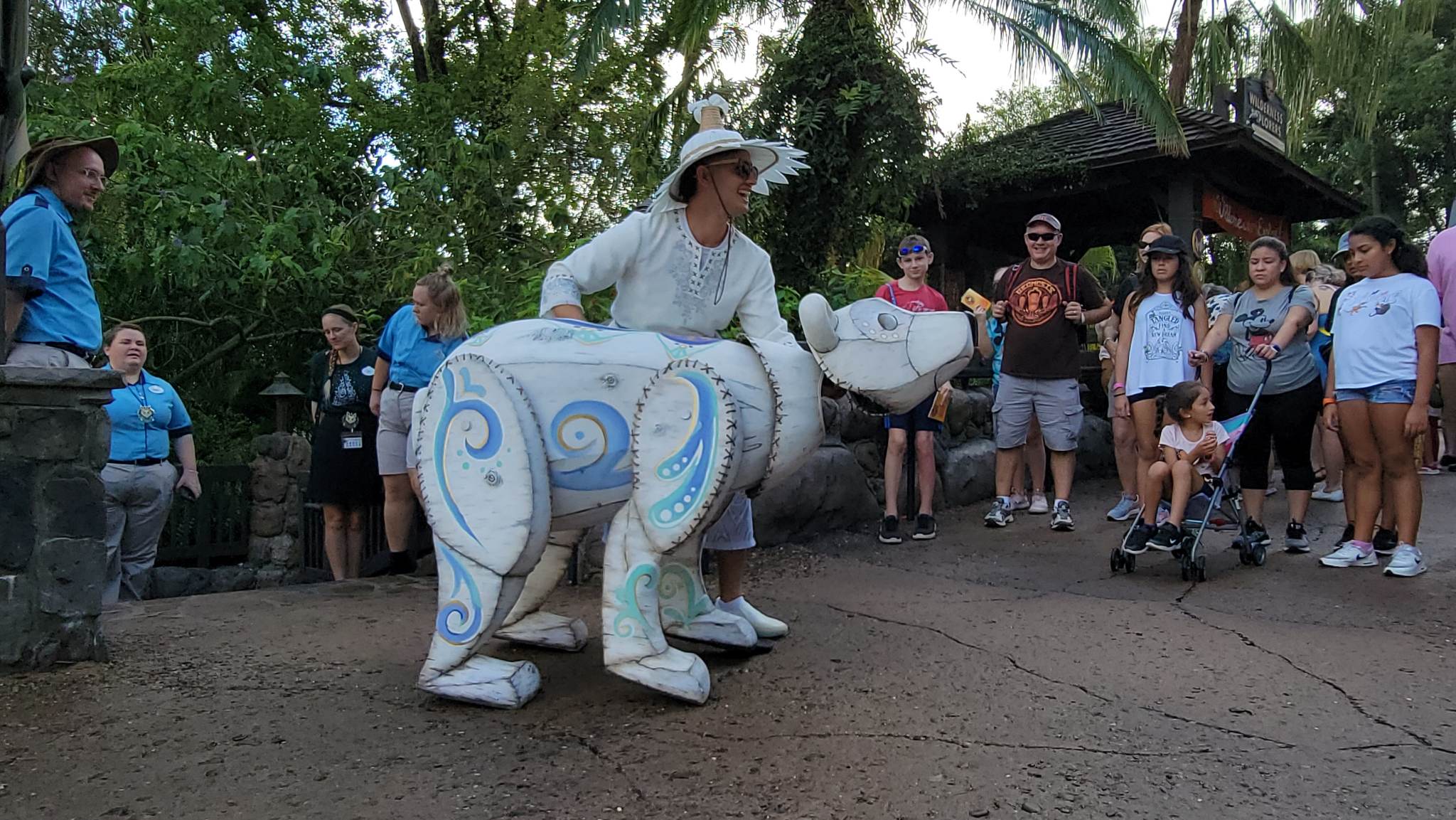 Merry Menagerie Returns To Disney's Animal Kingdom | Chip And Company