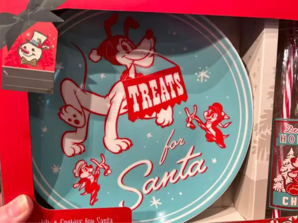 Mickey & Friends Holiday Milk And Cookies Set 