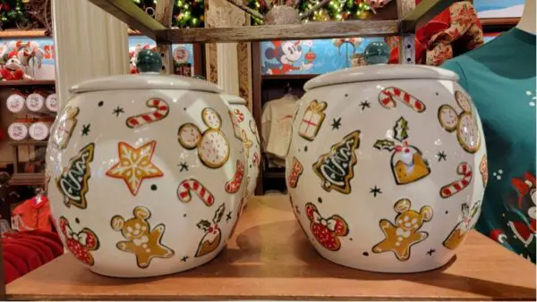Mickey And Minnie Christmas Cookie Jar 