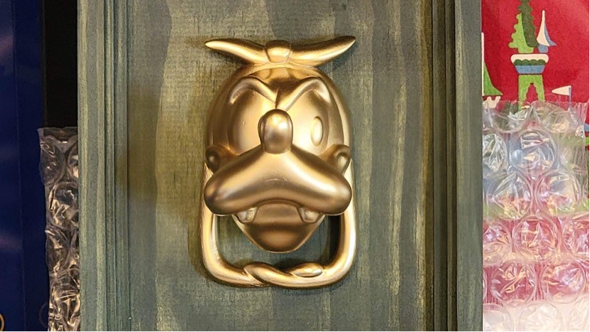 Limited Edition Goofy Door Knocker From Mickey’s Christmas Carol Available At Epcot!