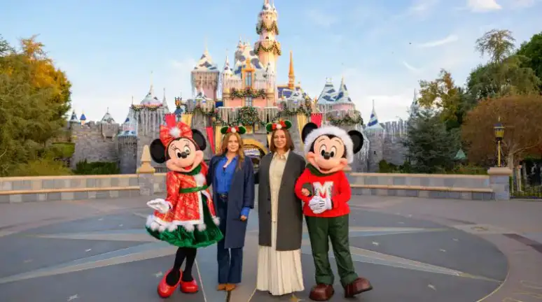 Amy Adams and Maya Rudolph Spend the Day at Disneyland to Celebrate Disenchanted