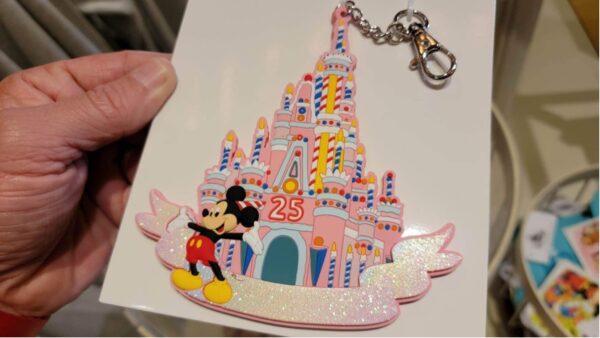 Walt Disney World Cinderella Castle Cake Keychain