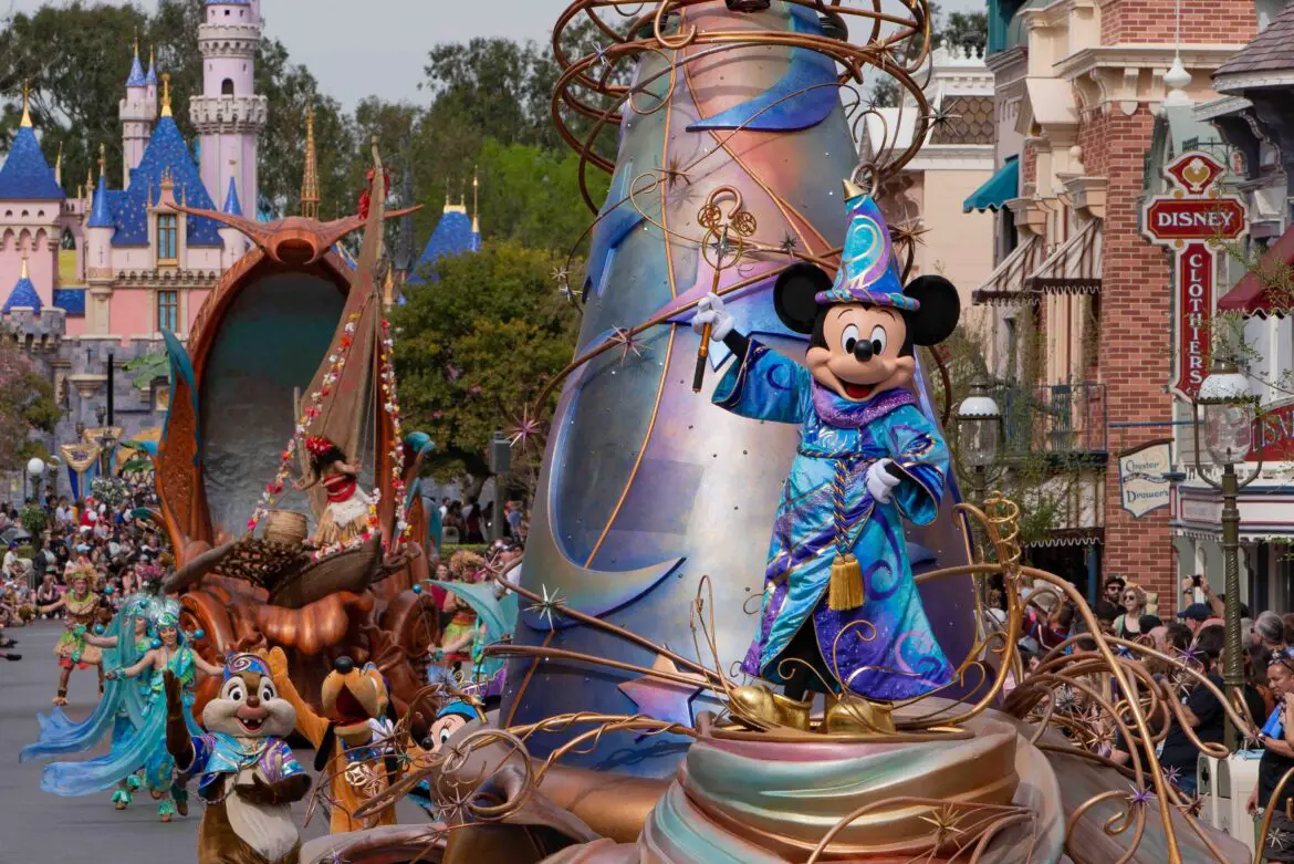 Showtimes Announced for Magic Happens Parade Return in Disneyland