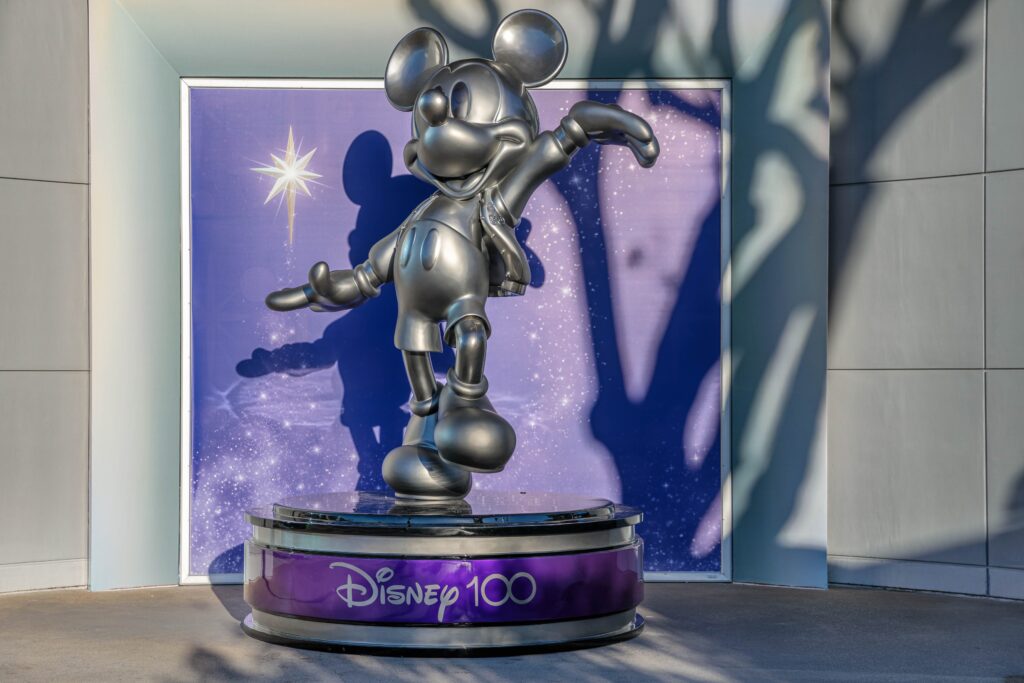 Disney-100-Statue