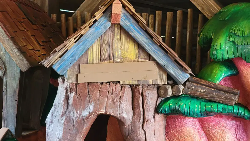 Disney Removes All References to Splash Mountain from Kids Play Area
