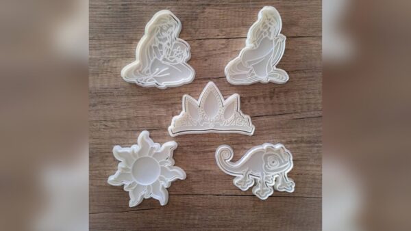 Tangled Cookie Cutters
