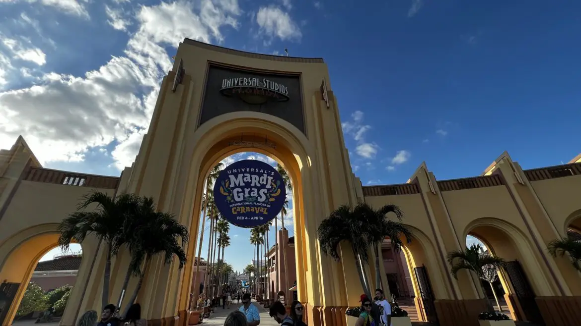 Universal Orlando Starting Wage To Increase to $17 an Hour
