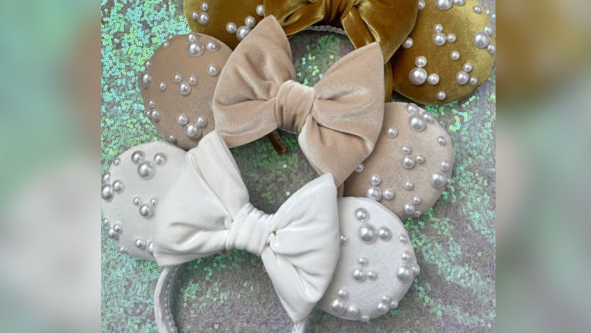 New Velvet Pearl Minnie Ears For A Classy And Elegant Look!