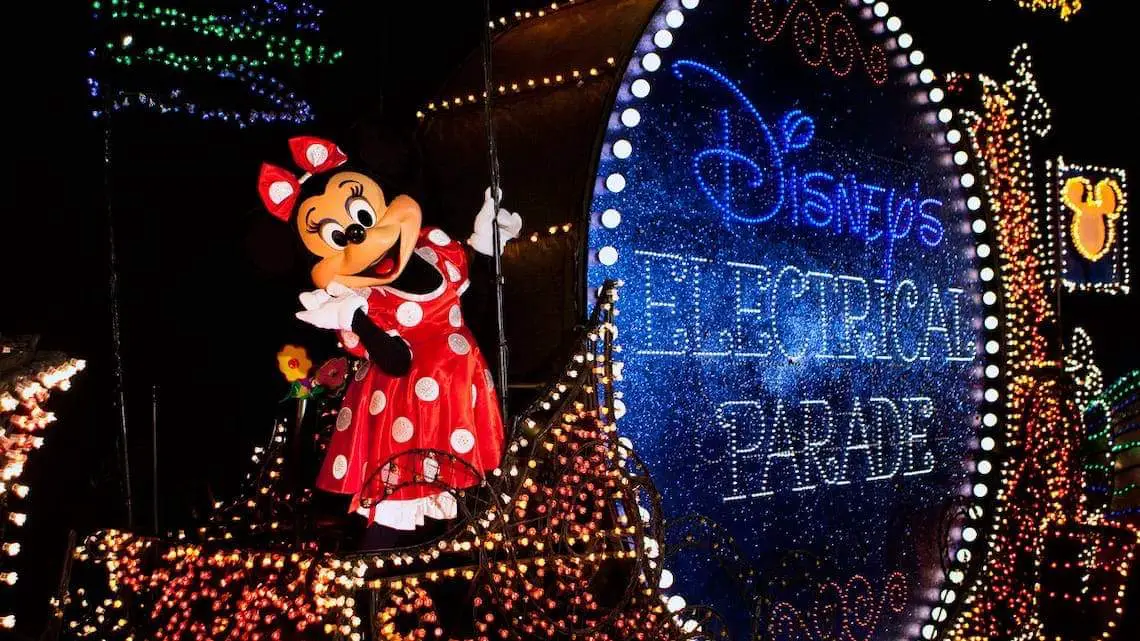 Disney Gossip: Nighttime Parades Might be Returning to Disney World & Disneyland