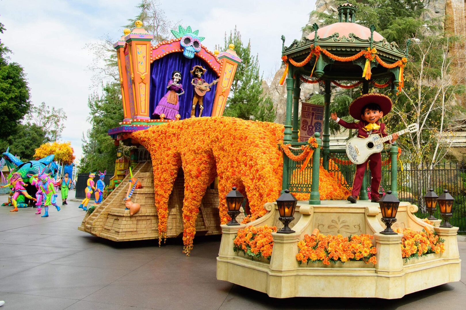 Zip-a-Dee-Doo-Dah Removed from Magic Happens Parade in Disneyland