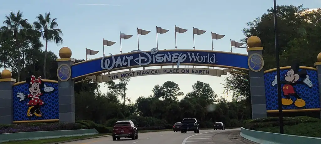 Disney-World-Sign