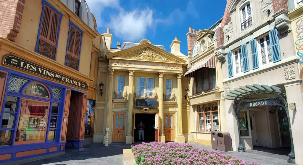 Impressions-de-France-Returns-to-Previous-Operating-Hours-at-EPCOT