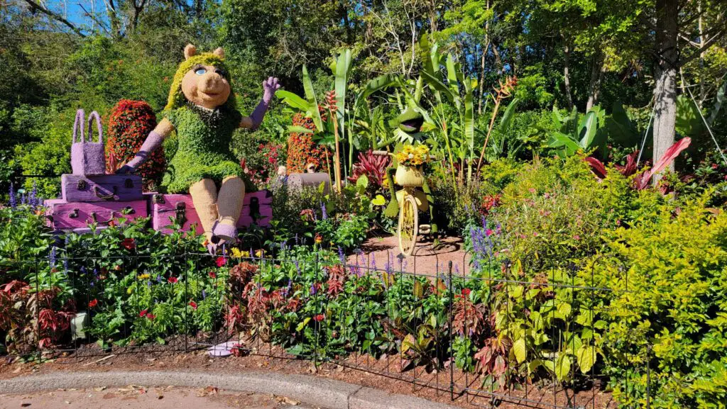 Muppets-Topiary
