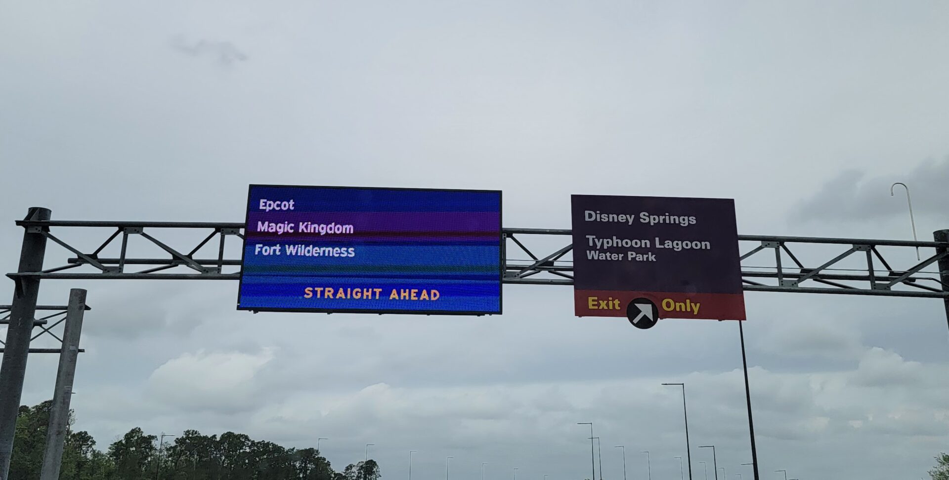 New Working Digital Road Signs Now Visible Around Walt Disney World