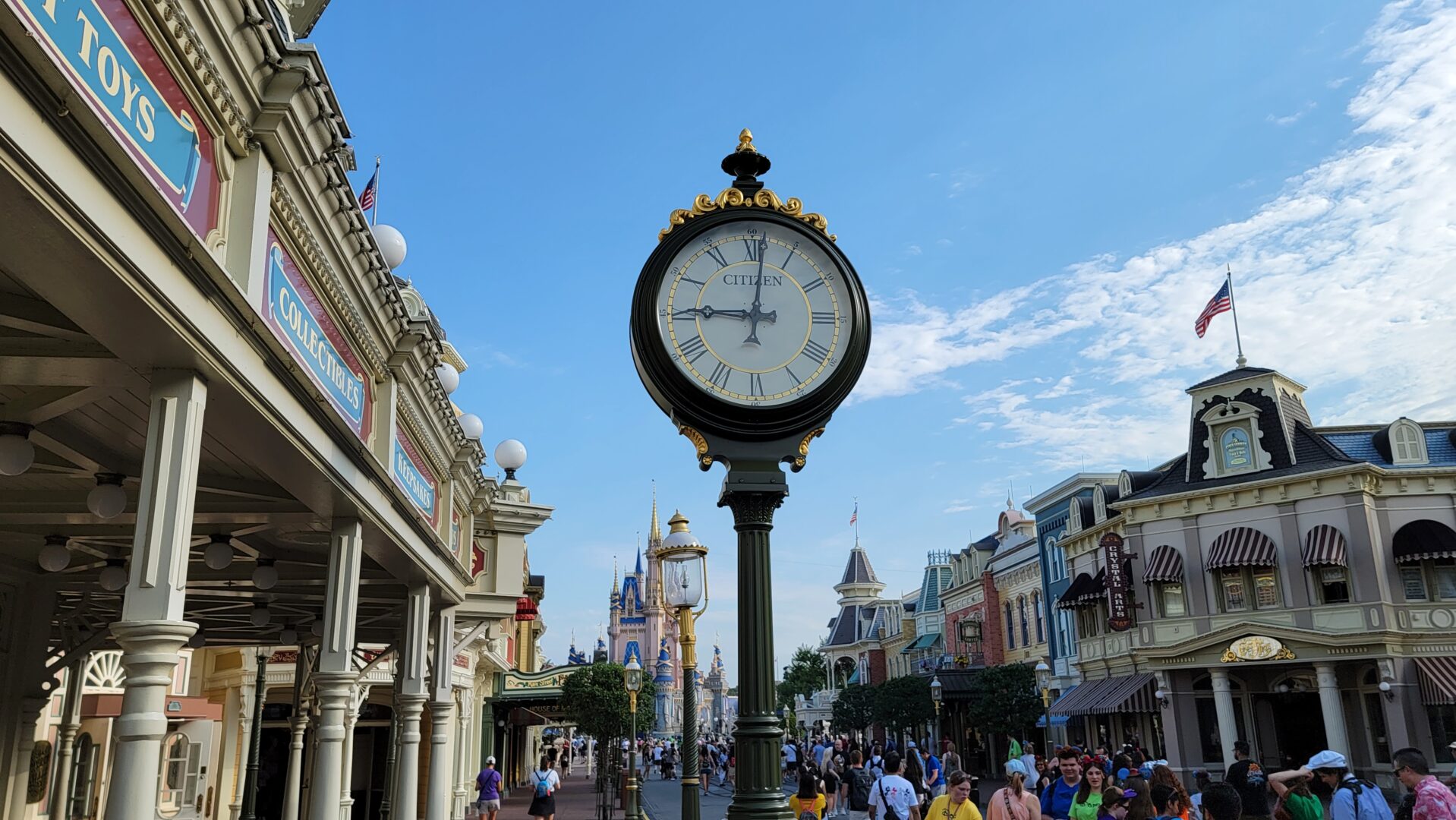 Main Street USA Clock Returns to the Magic Kingdom