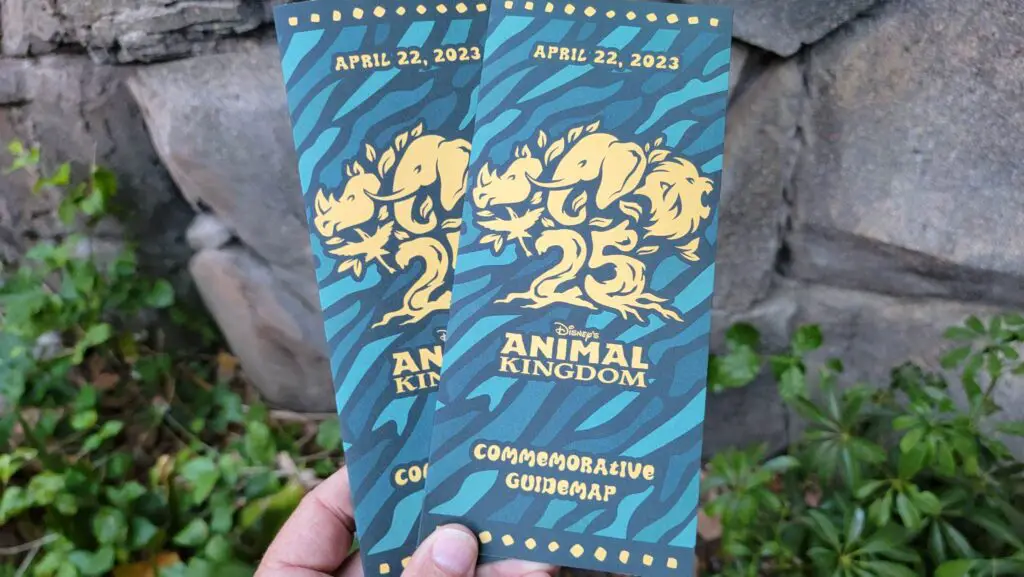Animal-Kingdom-Celebrates-the-25th-Anniversary-with-Commemorative-Guide-Maps