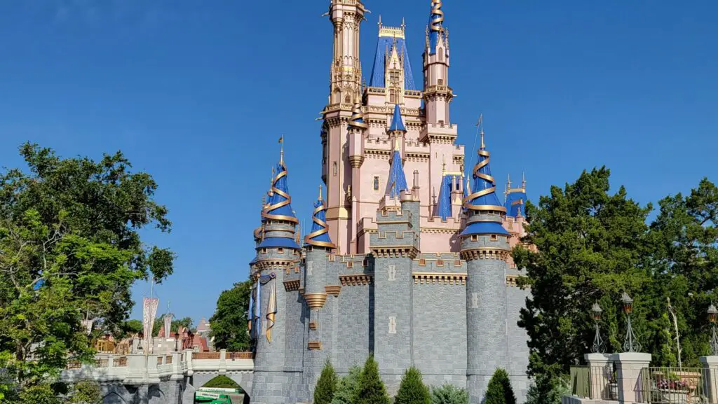 Almost all of the 50th Anniversary Bunting has been Removed from Cinderella Castle