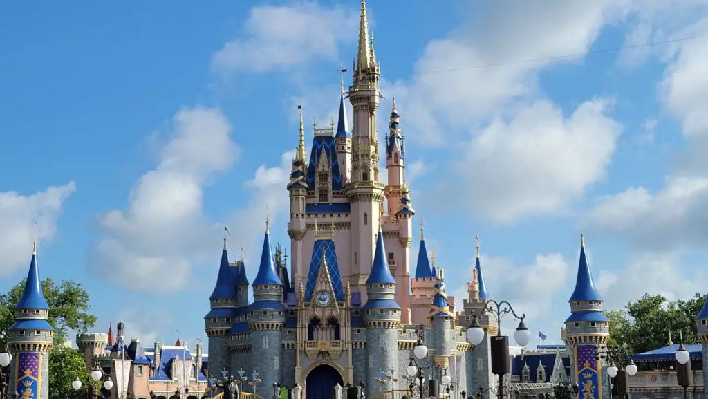 50th Anniversary Golden Ribbon Turret Toppers Removed from Cinderella Castle Turrets