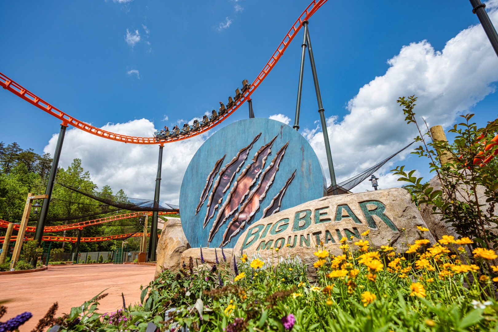 Big Bear Mountain Unleashes Thrills at Dollywood’s Grand Opening