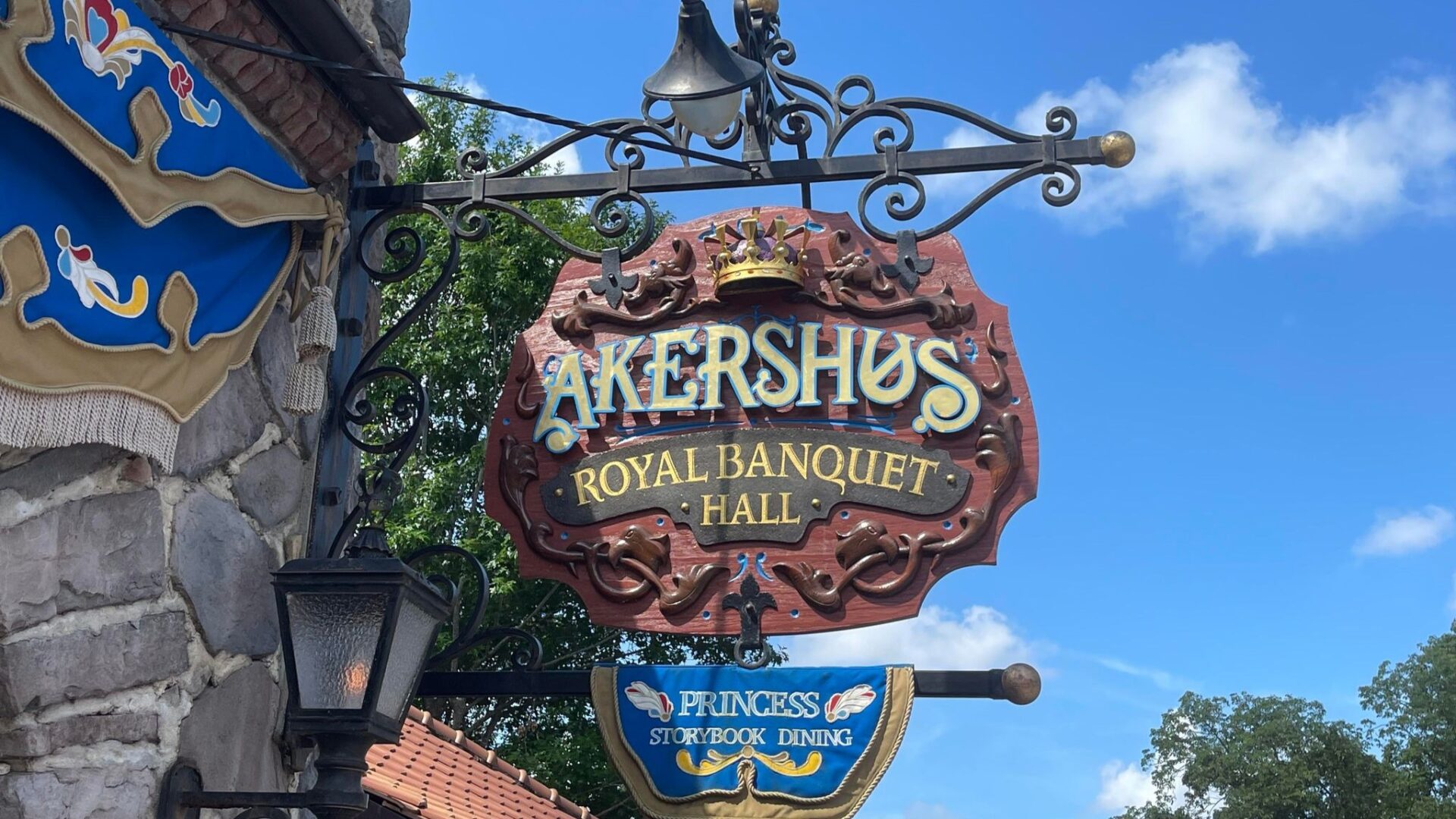 A Magical Review of Akershus Royal Banquet Hall’s Princesses for Storybook Dining Breakfast