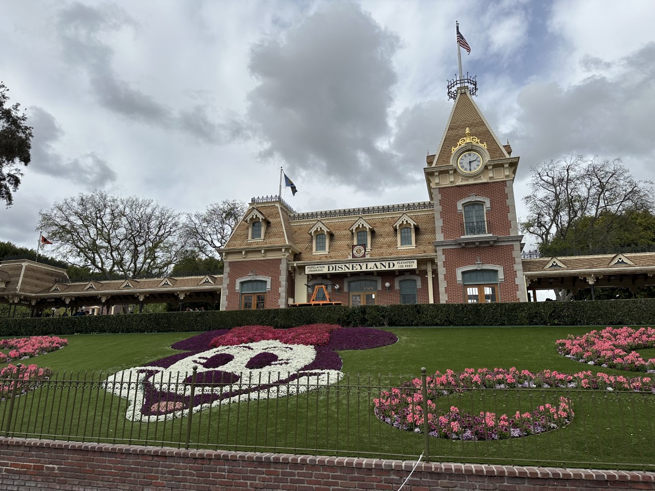Flexible Modification of Disneyland Resort Park Pass Reservations Introduced