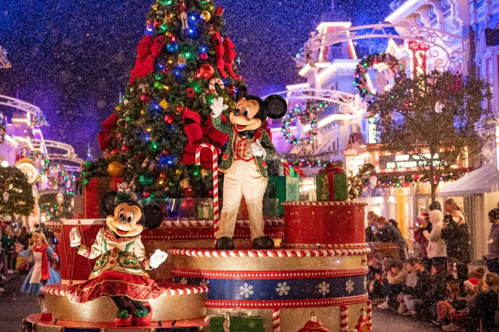 Walt Disney World Resort Celebrates Halfway to the Holidays With