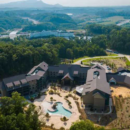 Bookings For Dollywood’s Heartsong Lodge & Resort Begin June 26th For ...