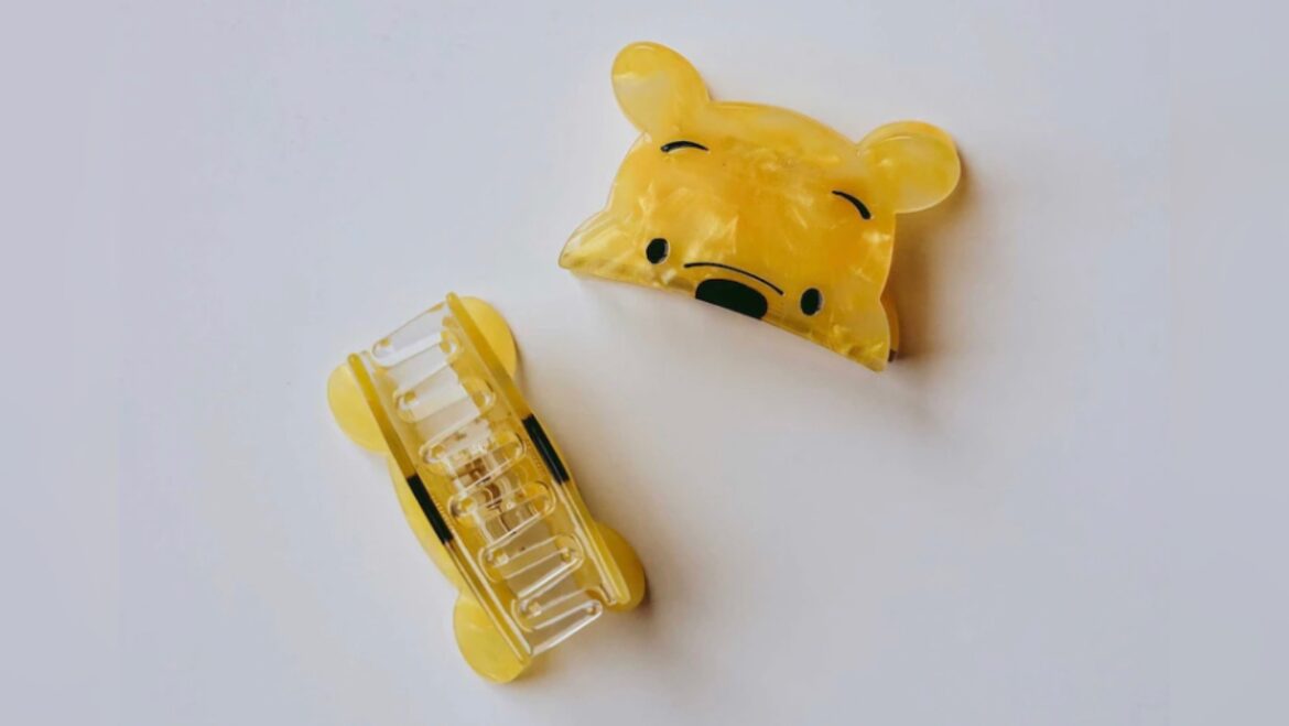 Adorable Winnie The Pooh Claw Hair Clip For The Sweetest Hairstyle!