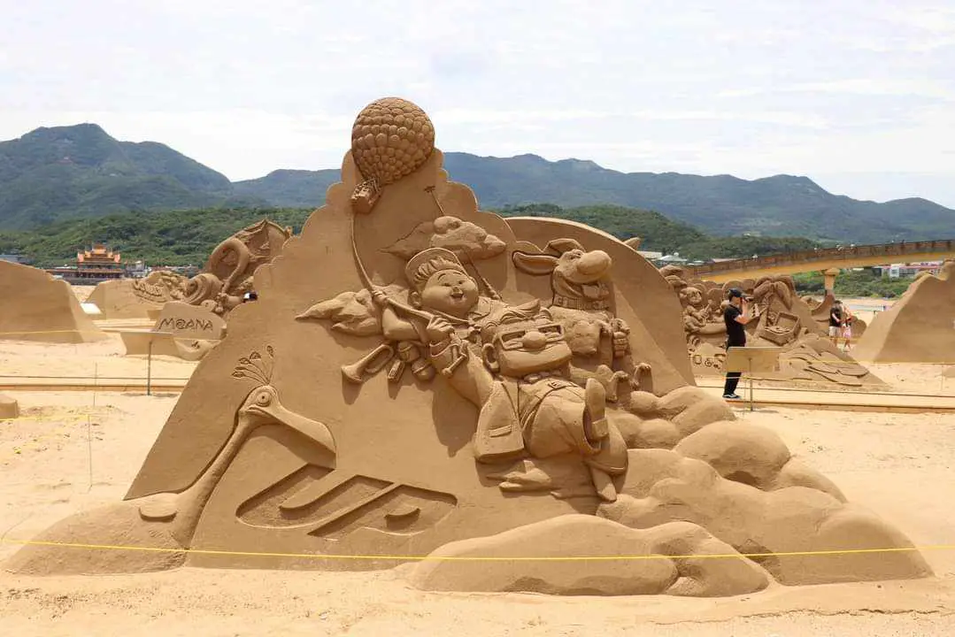 Stunning Pixar Sand Art Designs at the Fulong Sand Art Festival in ...