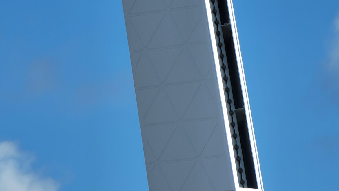 Spaceship Earth Pattern Spotted on CommuniCore Hall Spires in EPCOT ...